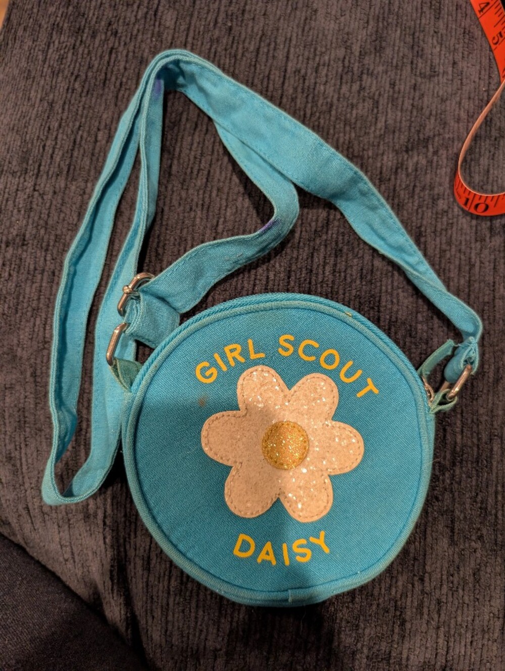 Girl Scout Daisy Crossbody Bag Round Blue Glitter Purse Adjustable Strap